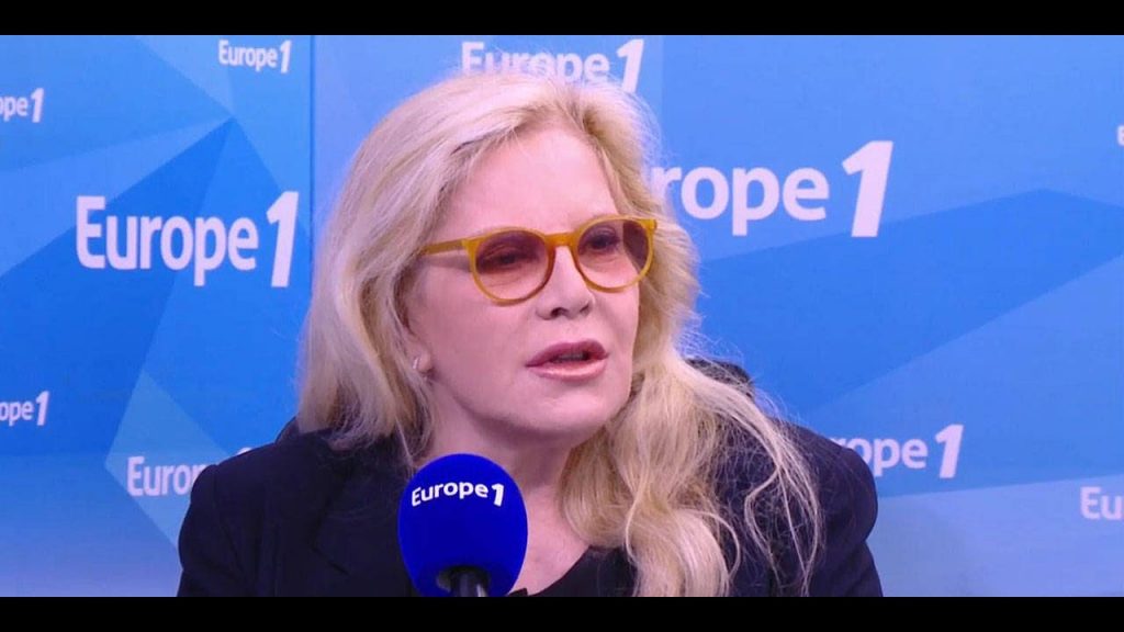 Sylvie Vartan annonce la sortie d'un album de reprises de Johnny pour le 30 novembre